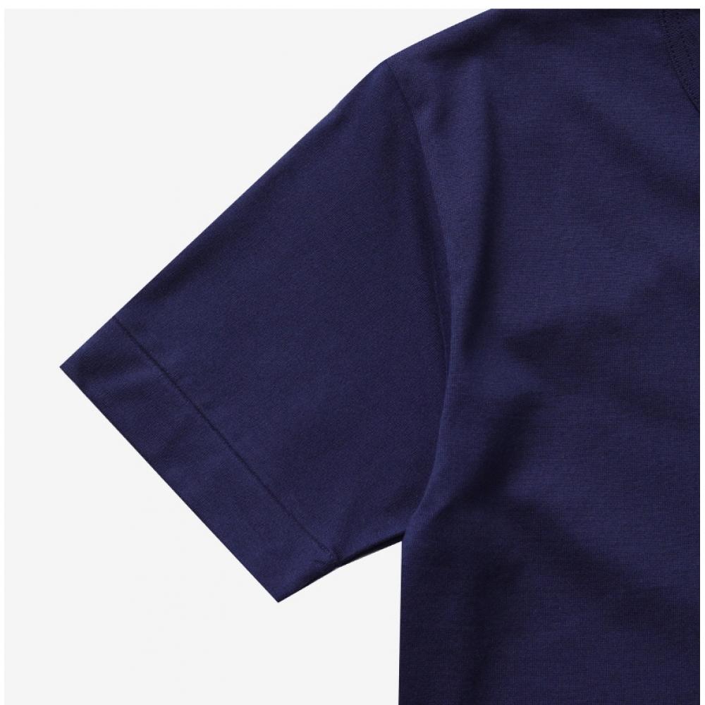 Comme Des Gar Ons Play Gold HearT PaTch Unisex T shirT Ax T216 051