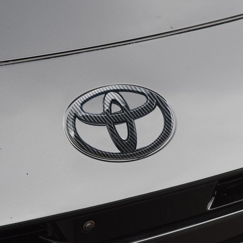 Logo Auto 3D per serie di auto Toyota Corolla Camry RAV4 Griglia Anteriore Cofano Emblema Posteriore Paraurti Posteriore Portellone Bagagliaio Marchio Emblema