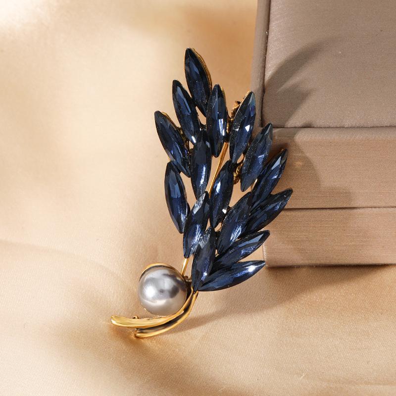 Sophisticated Wheat Ear Brooch for Women – Elegant Large Pin Accessory