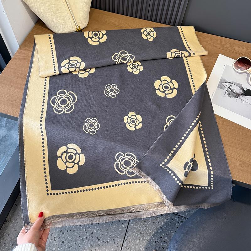 Temperament Kleiner Duftschal Damen Vielseitiger Mantel Dekorativer Warmer Kamelienschal Doppelzweck Imitat Kaschmir Schal Dick