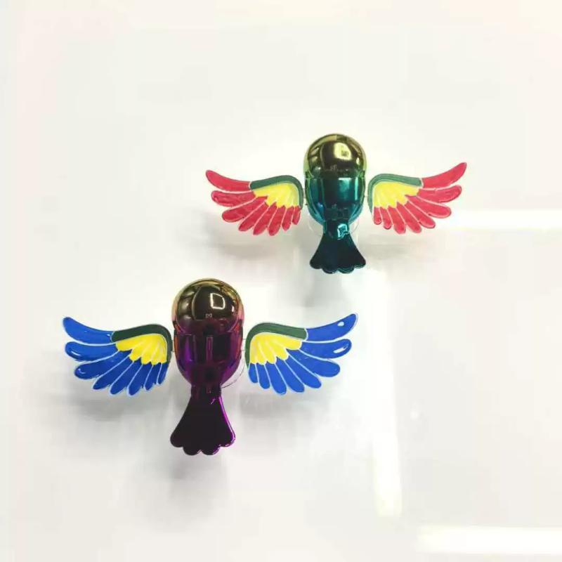 1/2 Pcs Car Flying Bird Ornament With Automatic Moving Wings Bright Colorful Design For Exterior Car Decoration Road Trips