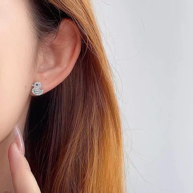 Beixi S925 Sterling Silver Korean Micro-set Zirconia Duck Stud Earrings - Light Luxury Everyday Versatile Jewelry