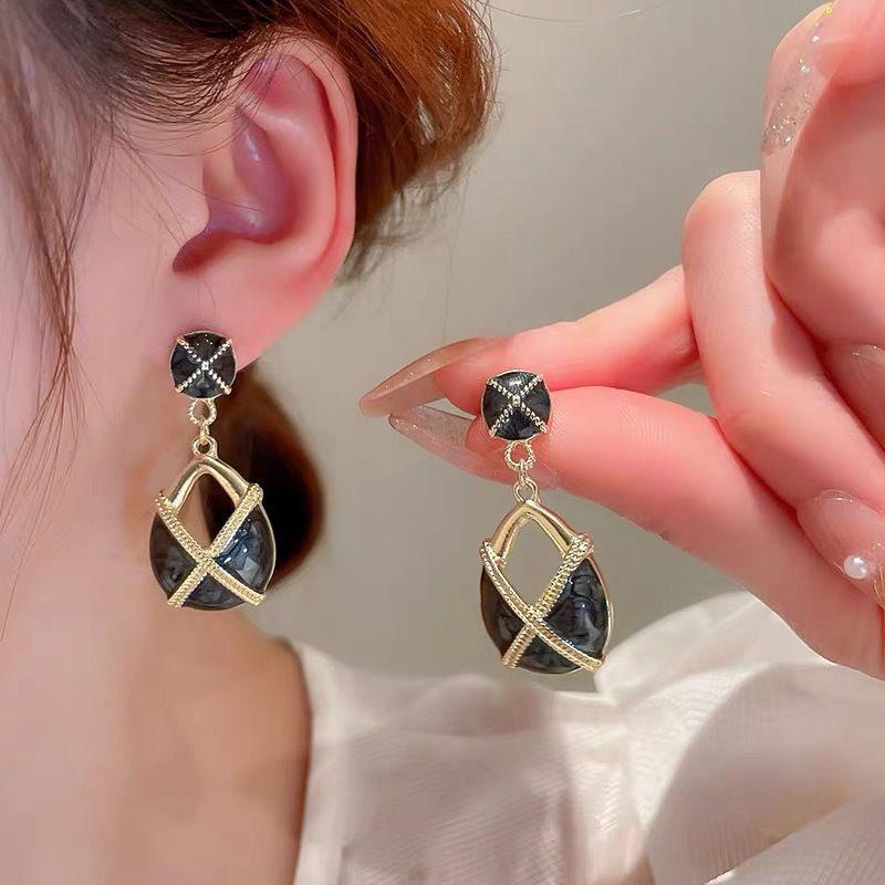 French High-End Vintage Style Women s Geometric Studs Earrings