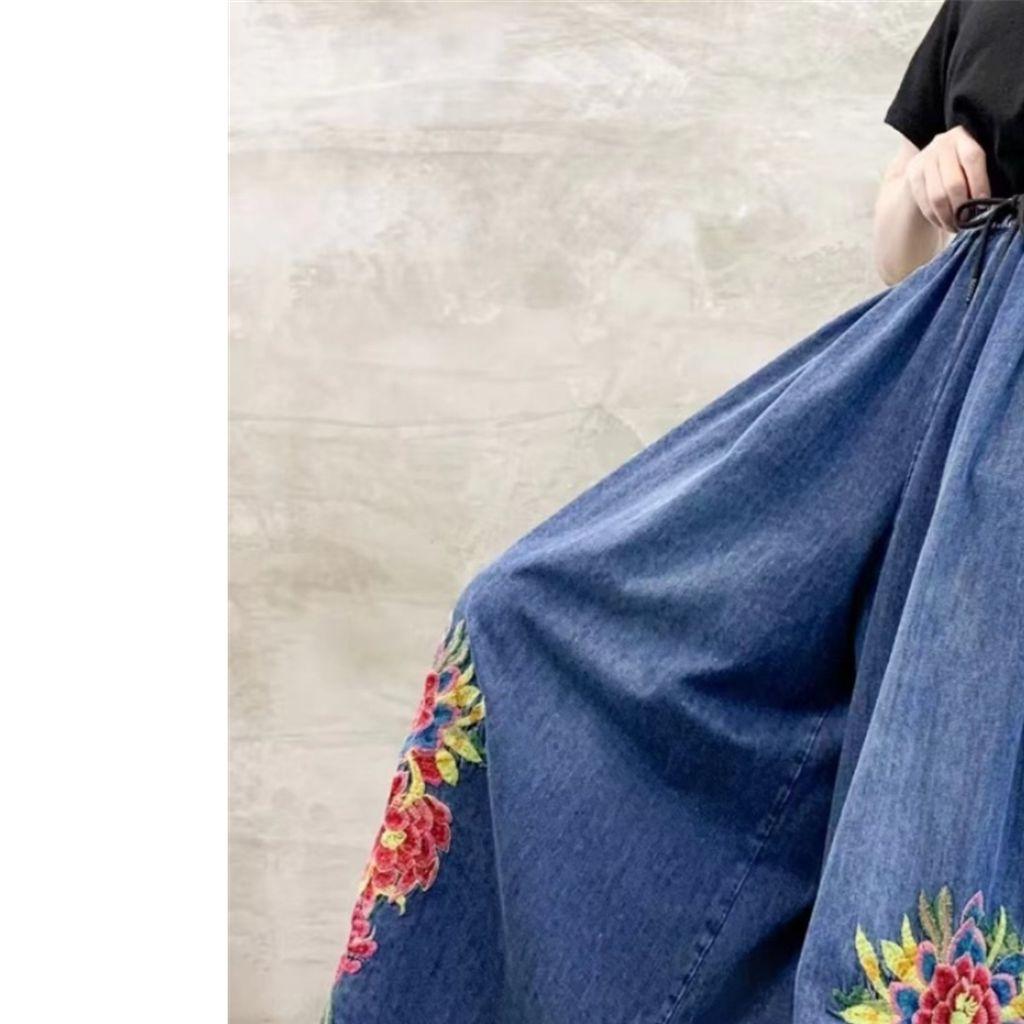 Vintage Style Embroidered Denim Pants Women Autumn Loose Plus Size High Waist Wide Leg Pants Streetwear Casual Jeans 2025