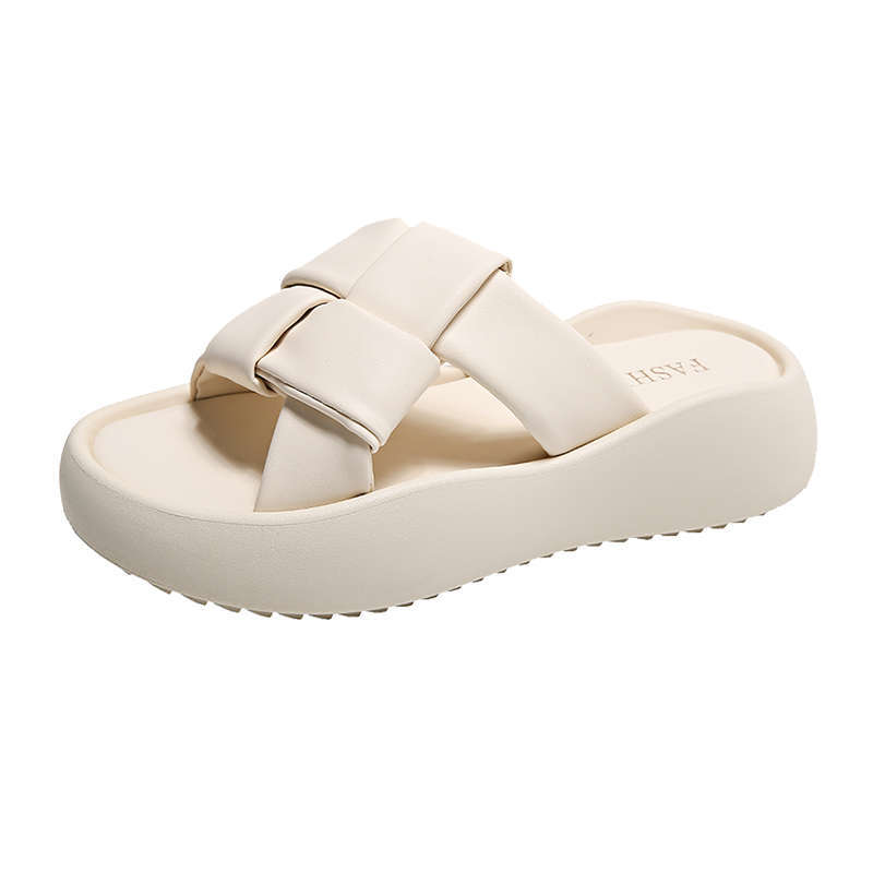 Platform French beach sandals one-word slippers women's wear 2025 summer new casual high-end slippers women