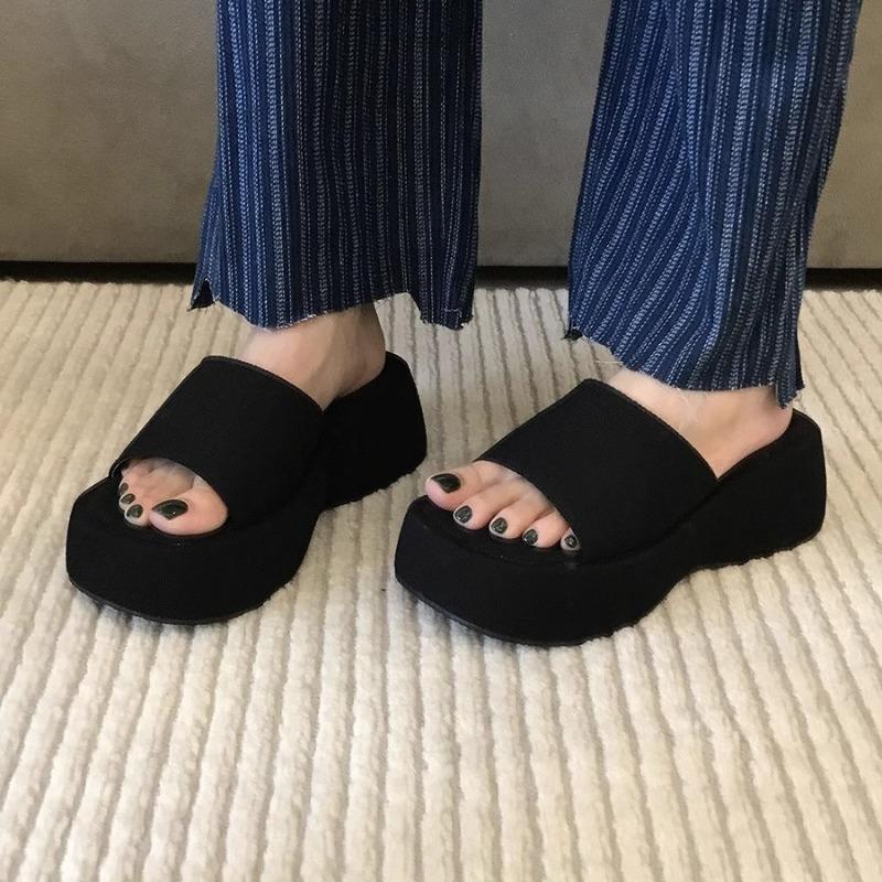 Blogger Recommends! Slippers Women Wear Seaside Beach Square Open-toed Slope Heel Thick Bottom In Summer