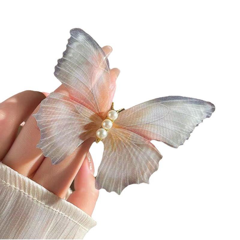 Vintage Pearl Butterfly Hairpin for Retro Forest Photoshoots - Feminine Hair Accessories