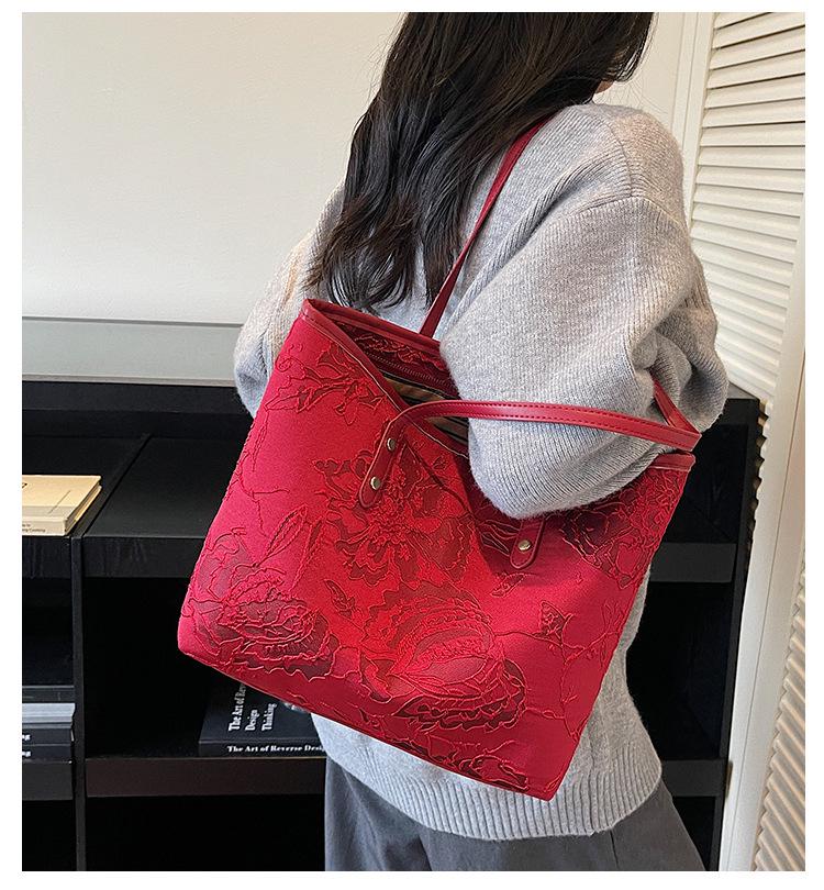 Women's Large Red Canvas Handbag - 2025 Stylish Single Shoulder Tote for Bridal Wedding Banquet