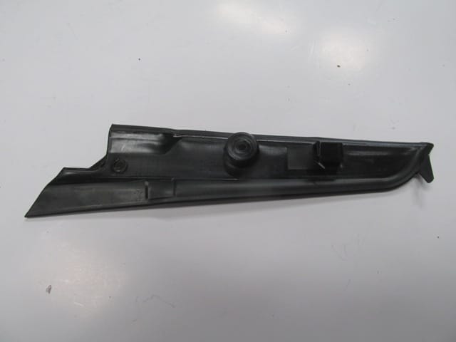 

Plastic Front Radiator Grille Holder for Fiat Linea Classic 2006-2015 Left Oem 735412993R