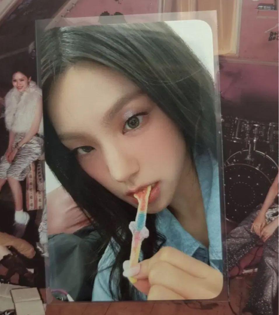 

[Б/У] itzy ЗОЛОТАЯ Торговая карточка Sanok