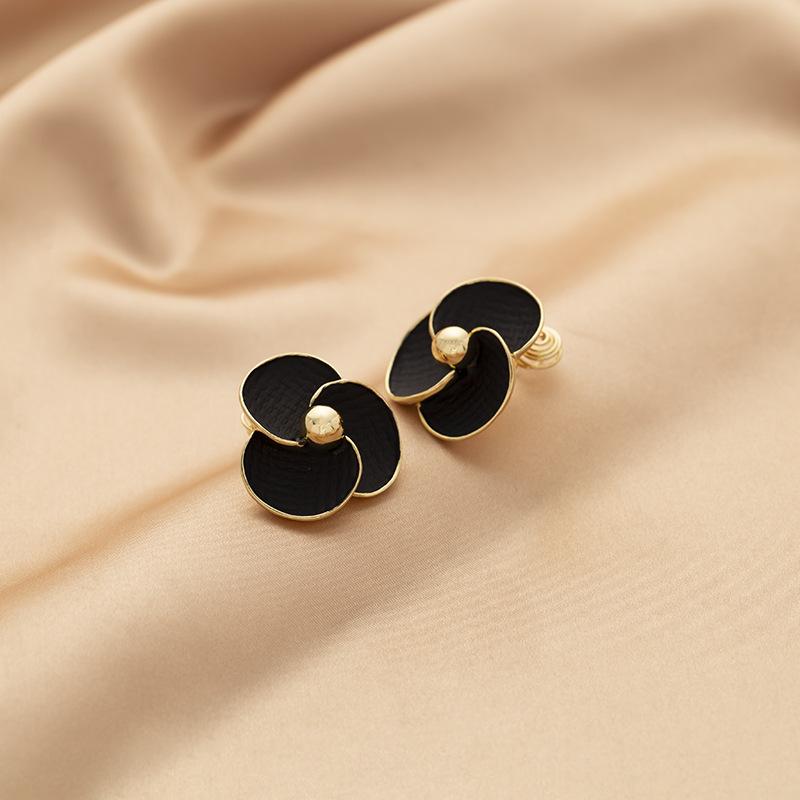 

Простые металлические серьги-цветы для женщин Модные ретро клипсы для ушей в виде комариных спиралей