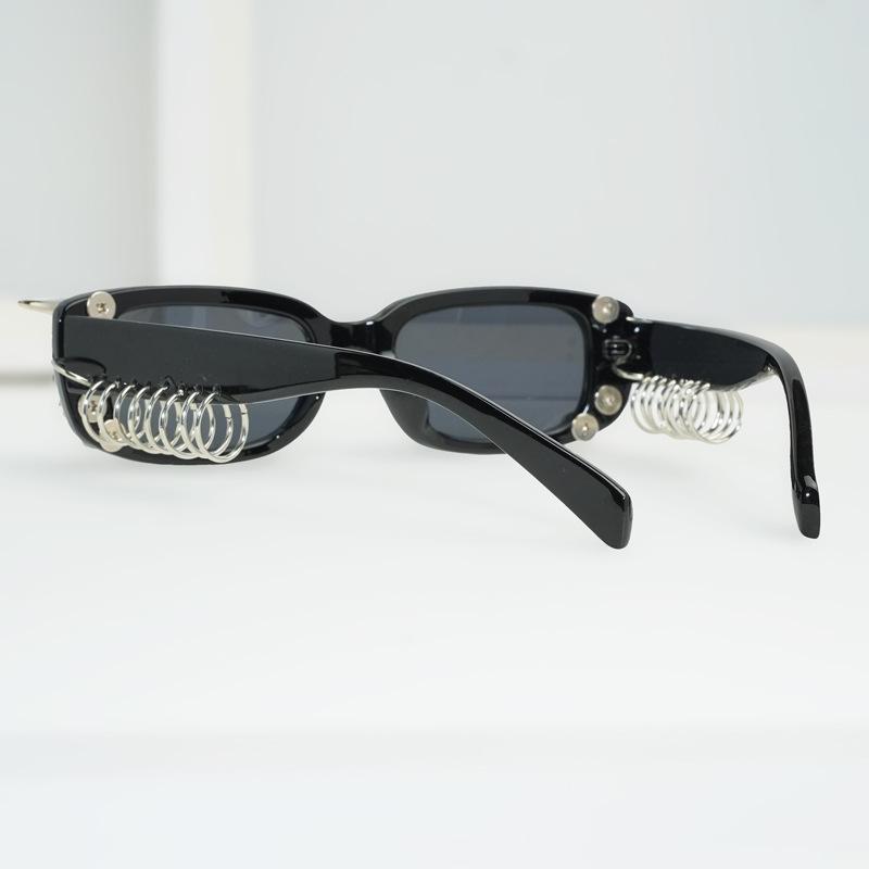 Punk Gothic Nieten Sonnenbrille Unisex Streetwear Mode Brillen