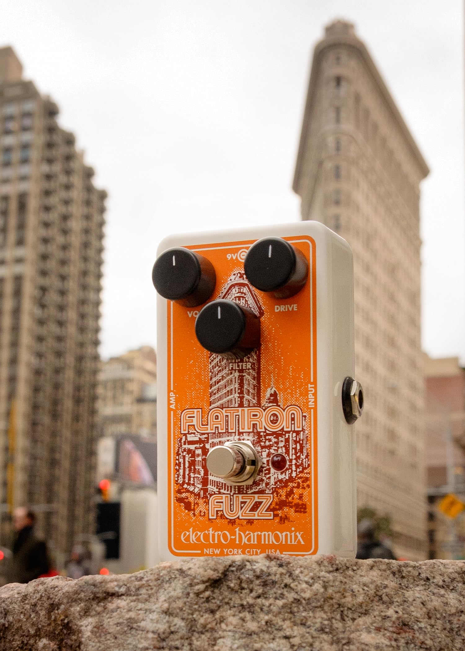 Flatiron Fuzz RAT звук искажение гитарный эффектор ELECTRO