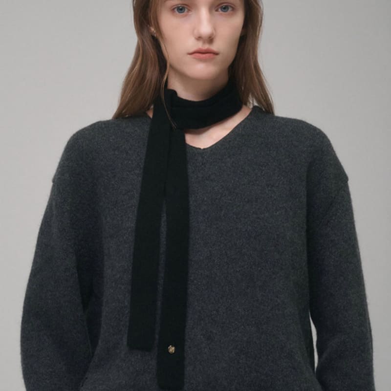 Saint Luxure 100% Cashmere Thin Muffler Black