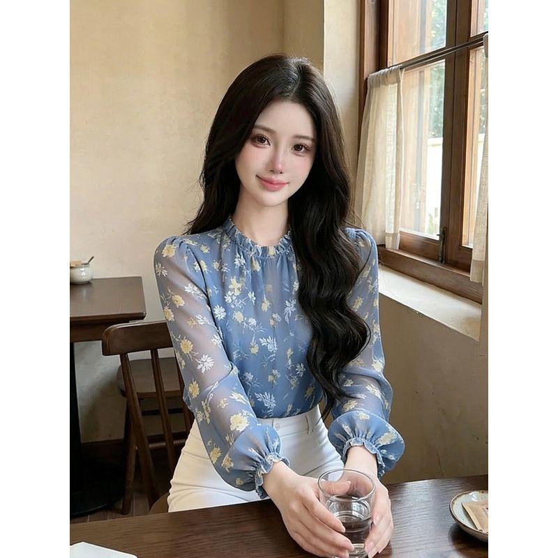 

2026 Spring New Style Stunningly Beautiful Blue Floral Shirt with a High-End French Chic Waist-Cinching Design Blue Floral Shirt S