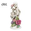 Gothic Style Commemorative Gift Resin Hugging Skeleton Couple Figurine with Roses, Eternal Love Skull Stable Base Display Ornament Statue, Day of The