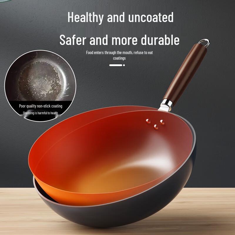 Yoshida Master 32cm Refined Iron Wok with Fish Scale Design