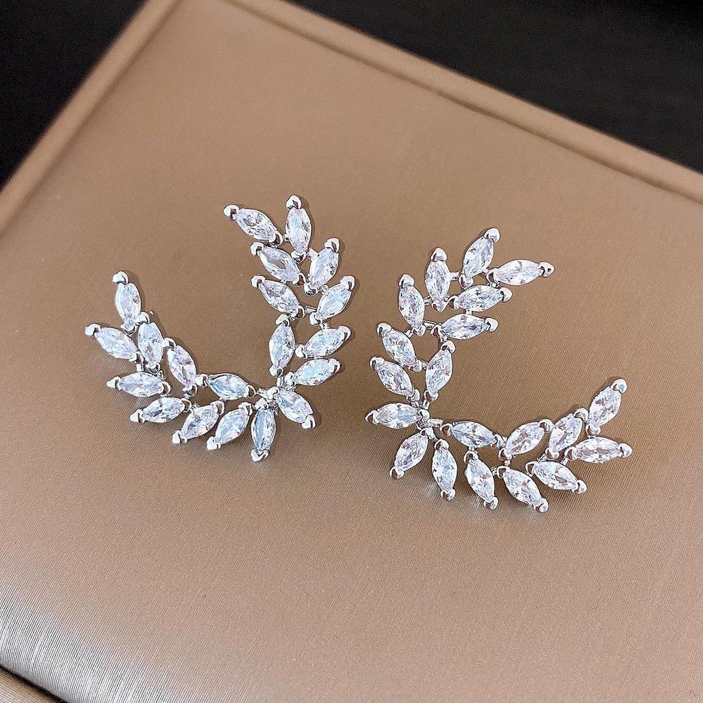 Silver Needle Zircon Geometric Leaf Stud Earrings In Cold Style - Light Luxury, High-End, Versatile Earrings