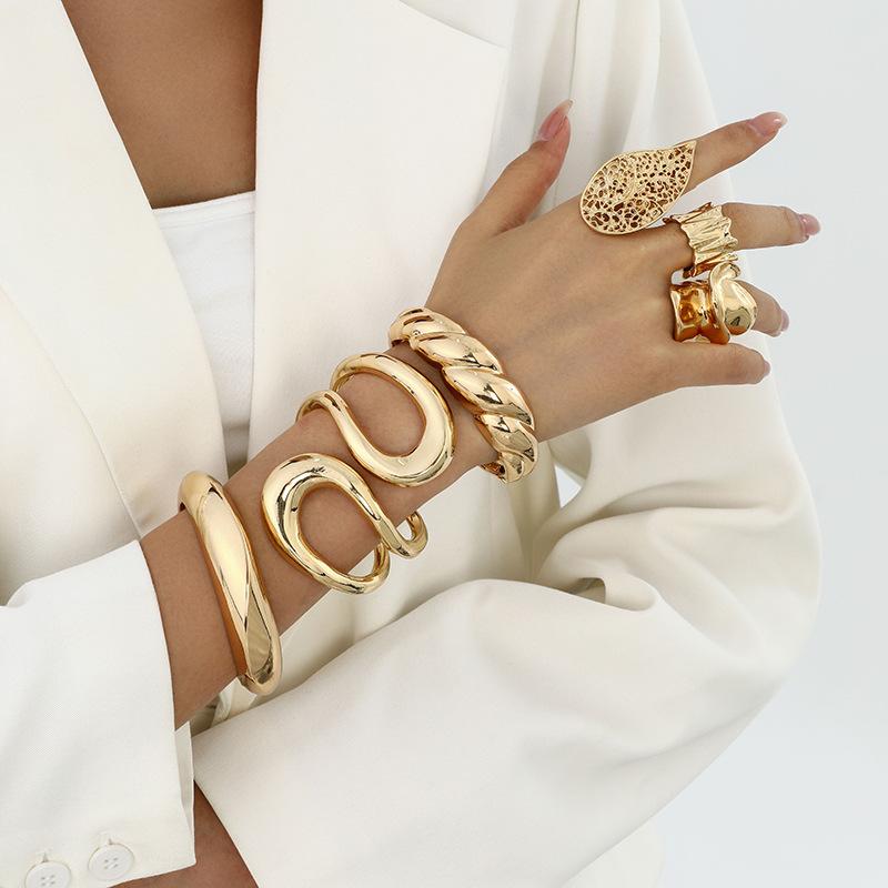 Exaggerated Heavy Industry Design Sense Zinc Alloy Smooth Surface Bracelet Geometric Personality Wide Women's Bracelet Ring