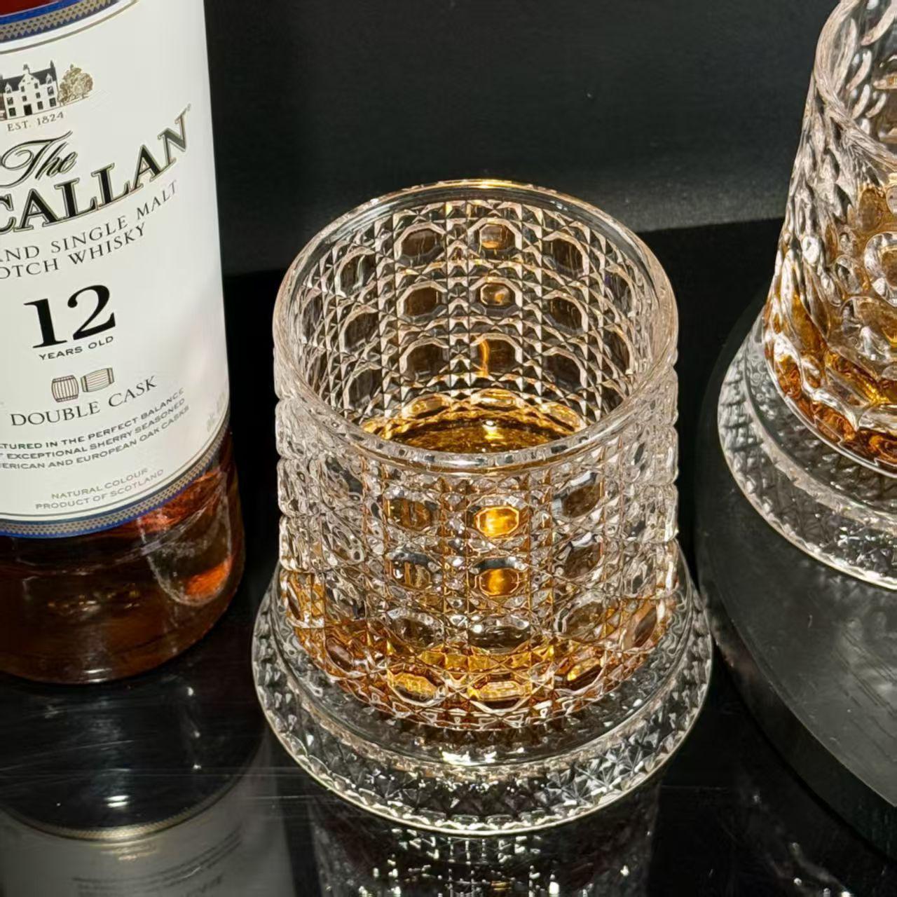 Rotating Whiskey Glass – Elegant Stress-Relief Tumbler for Liquor 280ml