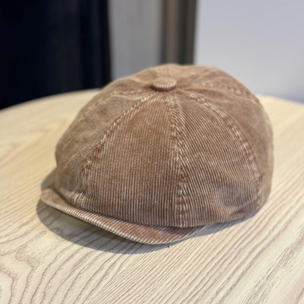 Distressed Corduroy Peaked Cap for Women In Autumn and Winter Face Showing Small Flip Up Forward Hat Fashionable and Versatile Beret for Men