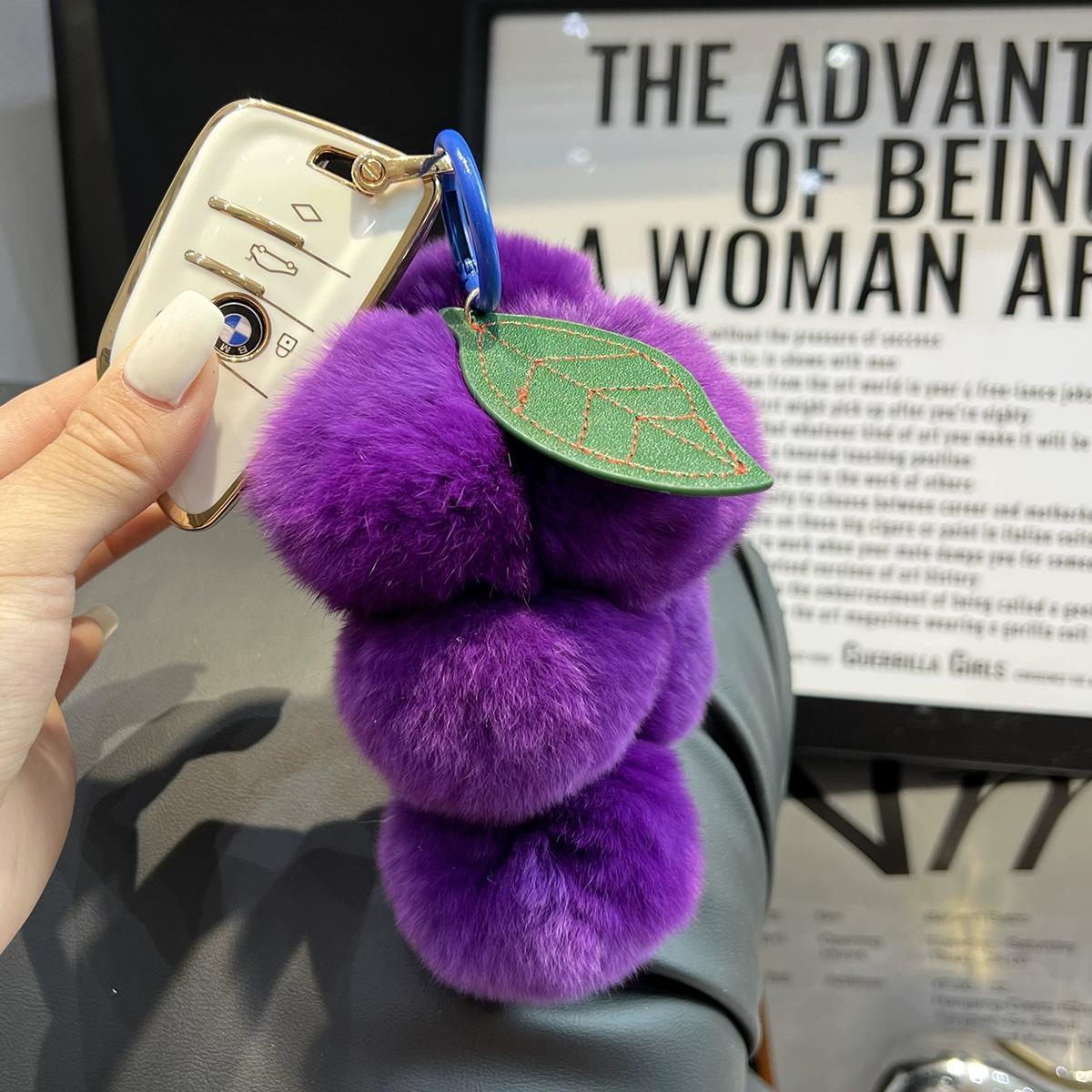 

Super Purple~ Real Rex Rabbit Hair Grape Car Keychain Pendant ins Cute Pompom Bag Pendant темно-фіолетовий колір