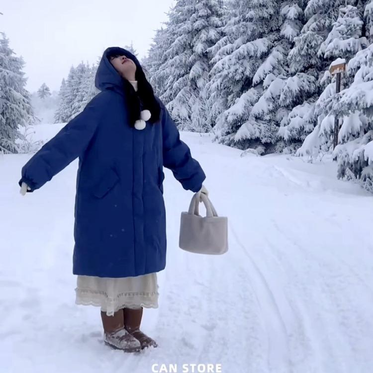 Uroczy i przytulny bawełniany płaszcz z kapturem - Szykowna i słodka damska niebieska odzież wierzchnia o średniej długości na jesień i zimę