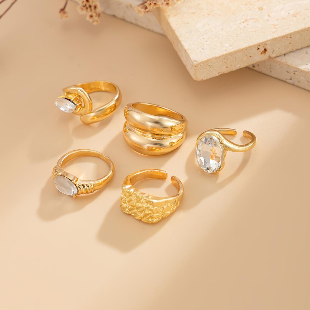 Salircon 5Pcs/Set Fashion Exquisite Acrylic Rhinestone Rings Women's Creative Stackable Finger Ring Couple Jewelry Wedding Party