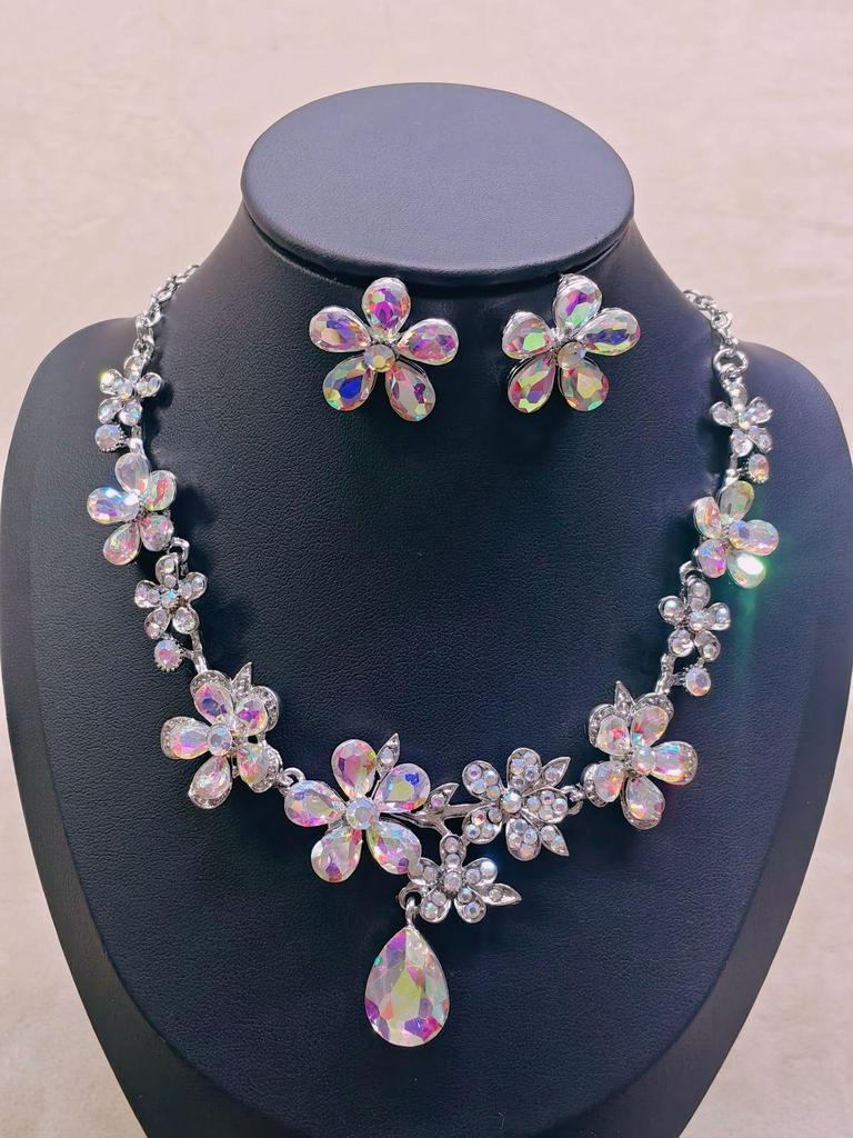 Europejski i Amerykański Bridal Retro Kryształowy Naszyjnik i Kolczyki z Motywem Kwiatowym