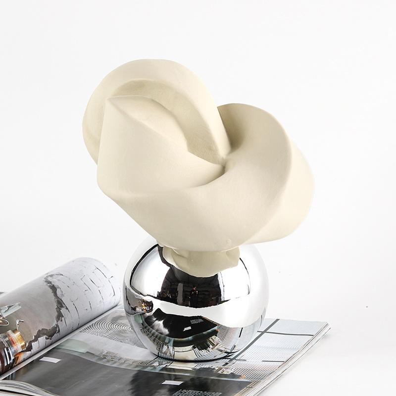 Modern Luxury Decorations Ornaments Art Home Model Abstract Geometric Twisted Winding Crafts Aesthetic Crafts Ornaments