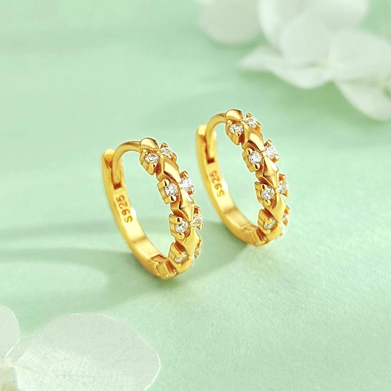 

S925 Sterling Silver Coronation Butterfly Earrings: Elegant, High-End Design for Women золотий