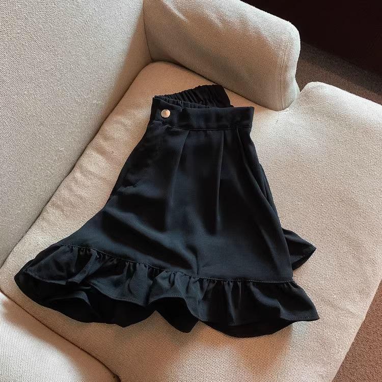 2024 Jesień Damskie Słodkie Falbanki Wysoki Stan Styl Kolegialny Luźne Szorty