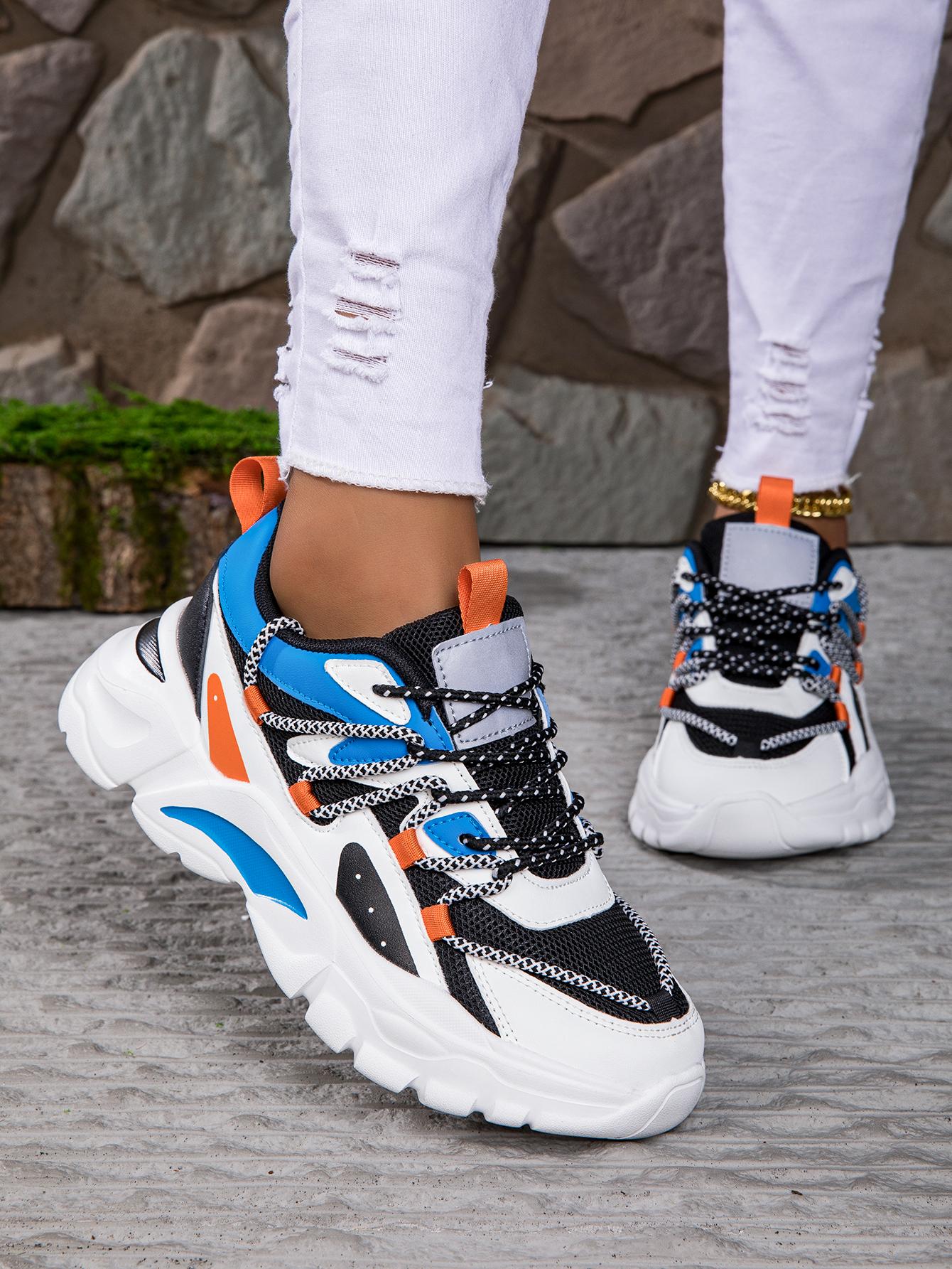 

Бесплатная доставка На шнуровке Девочки Уличная Нескользящая Модная Женская Женская Обувь для ходьбы Теннис Мягкая обувь Новый Спортивный Бренд Выбор 42 чистый