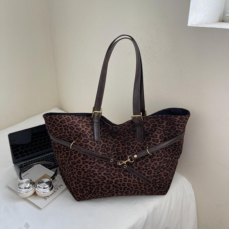 Women's Soft Large Capacity Leopard Shopper Shopping Bag New Travel Casual Shoulder Bag Handbags and Purses CLE
