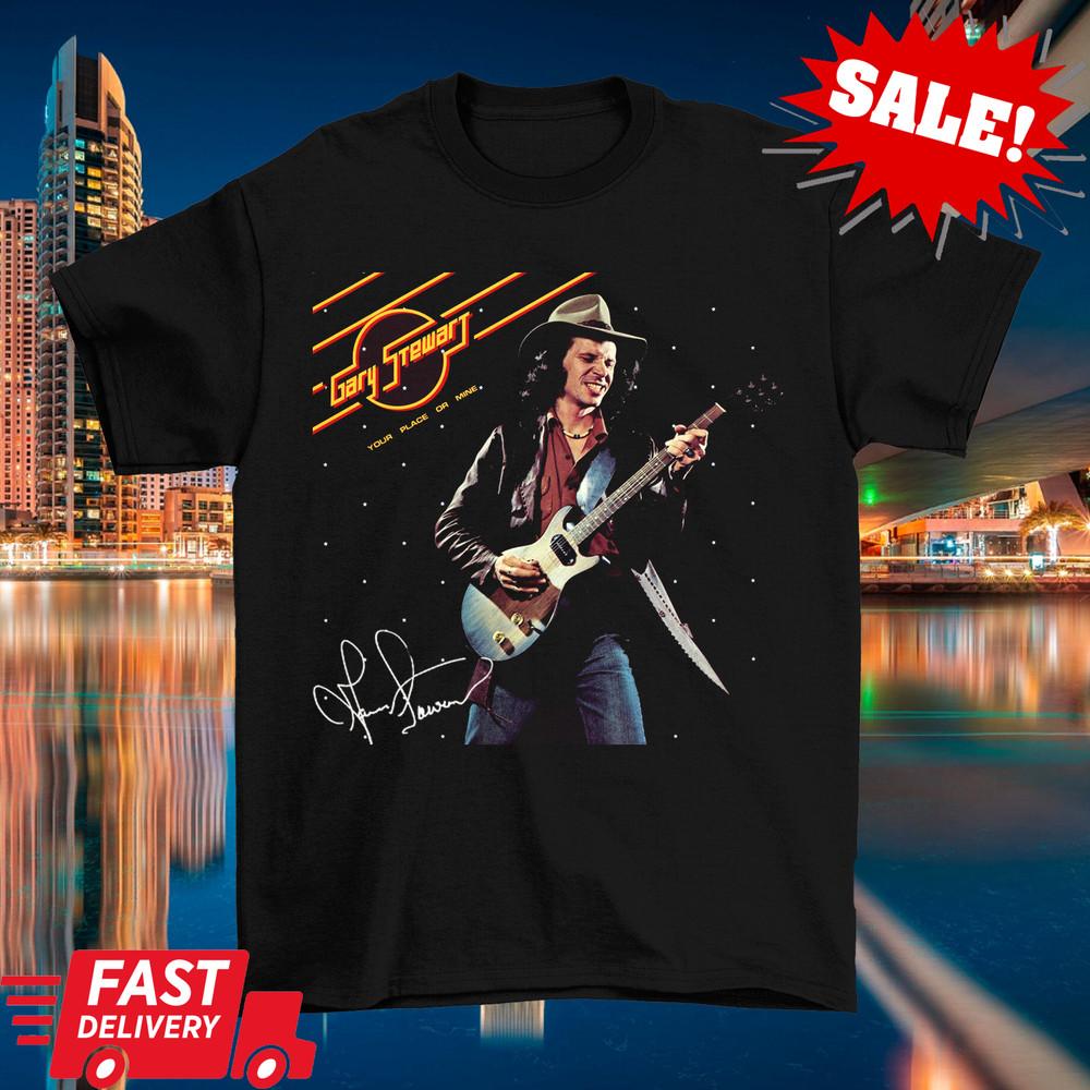 Signature Gary Stewart TShirt Classic Black Unisex Unisex T-Shirt M