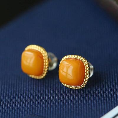 Ruyi Ancient Gold Crafts Square Small Earrings for Women  Simple Inlaid Yellow Honey Wax Earings Stud Suitable for Daily
