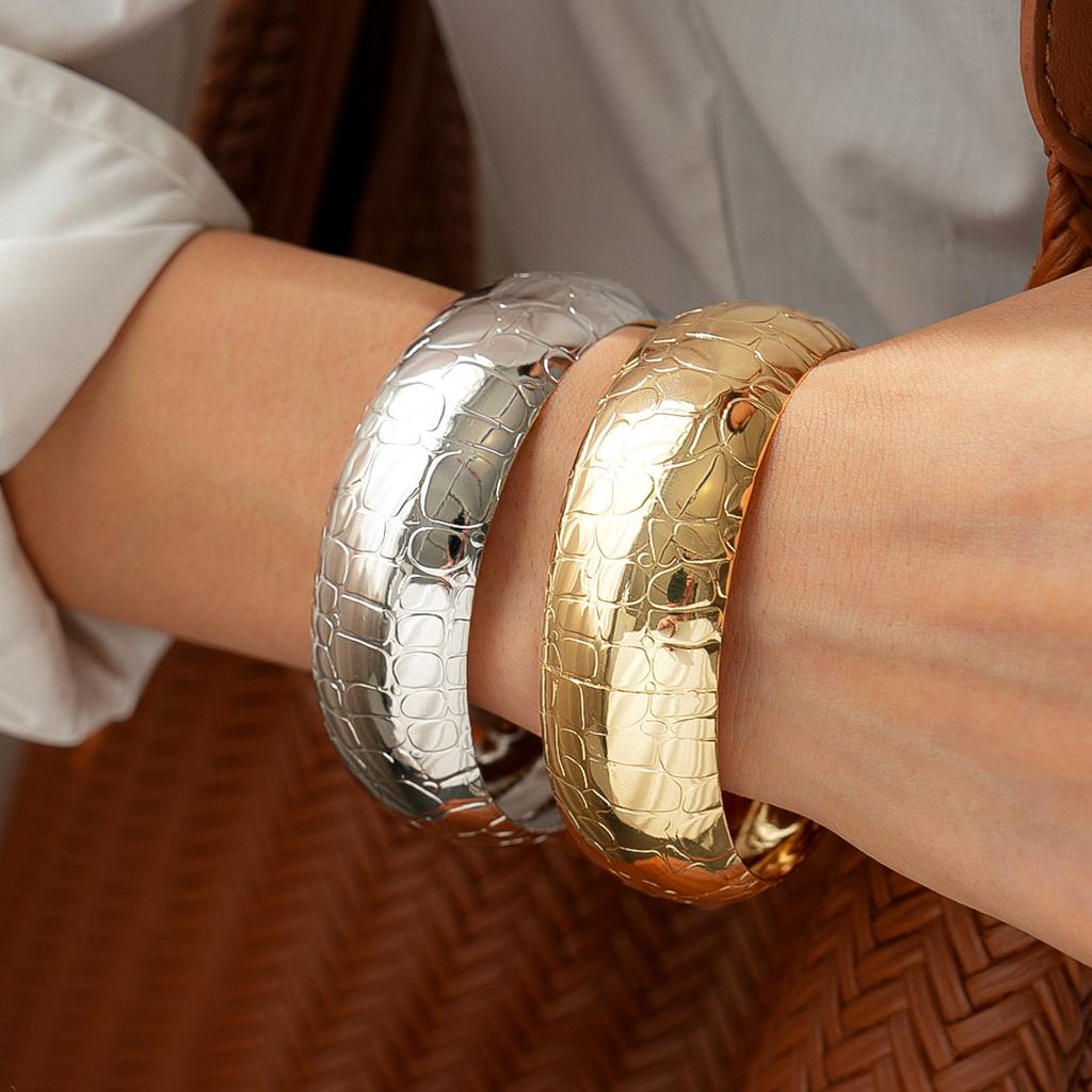 Metal snake pattern snake scale bracelet personality exaggerated bracelet fashion jewelry