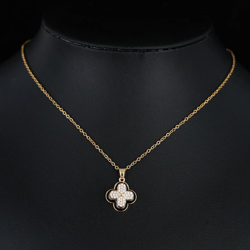 Chic Four-Leaf Clover Necklace for Sweet-Tempered Girls шампанского