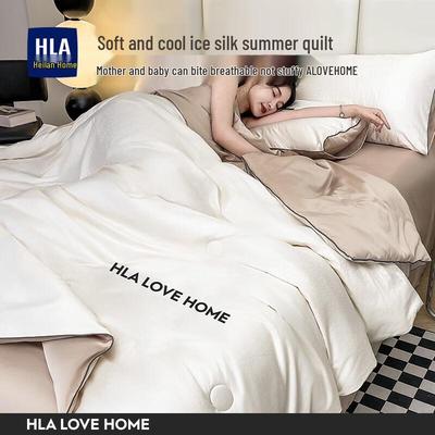 HLA Sommer-Steppdecke aus Eisseide