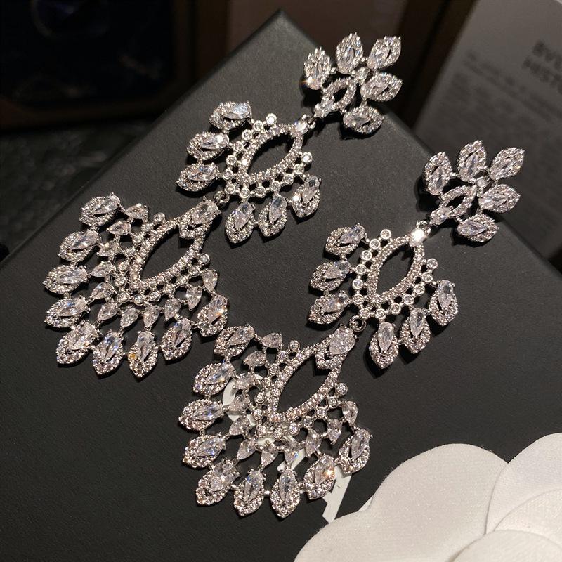Gold-Plated Vintage Bow Pearl Earrings - Luxury Niche Design Stud Jewelry