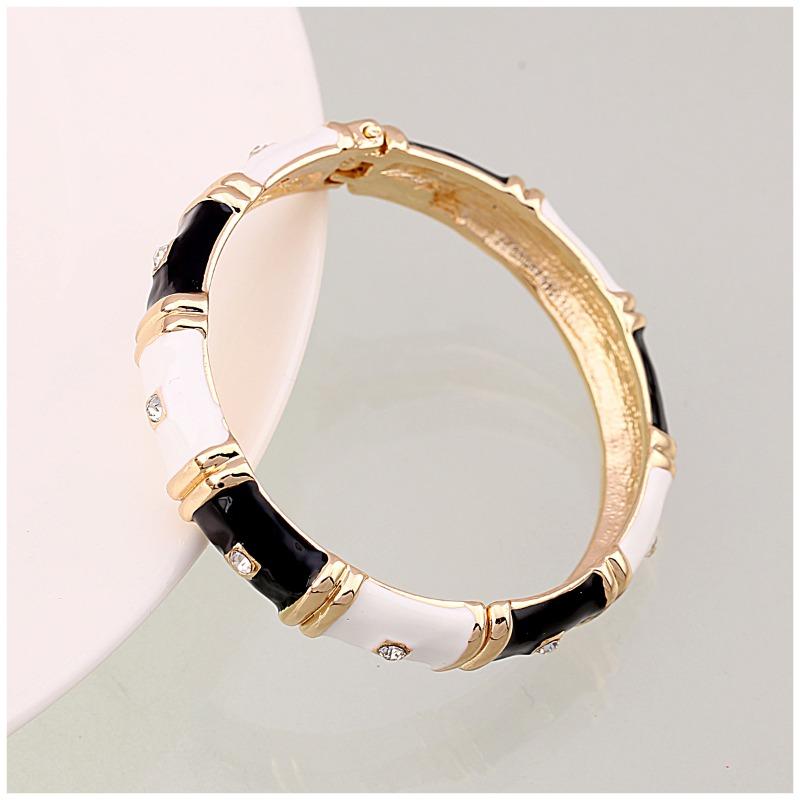 Personality exaggerated fashion bracelet women's enamel color drop alloy wide face bracelet niche temperament commuter jewelry