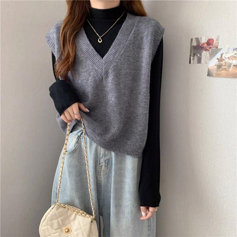 Women Sweater Vest Solid Vintage Casual Spring V-Neck Design Sleeveless Vest Elegant Waistcoats