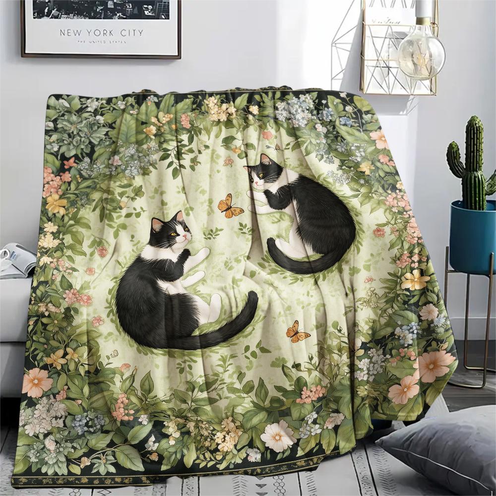 Beautiful Calico Cat,pattern Flannel Blanket, High Quality Comfortable for All Seasons, Home Decor, Warmth and Comfort, Perfect for Gifts.