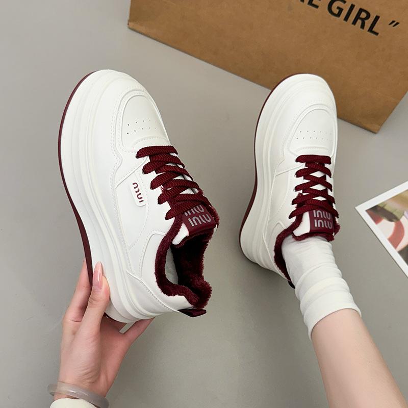 Autumn New Ins Female Student Velvet Thick-soled Muffin Heightening Sports and Leisure Board Shoes