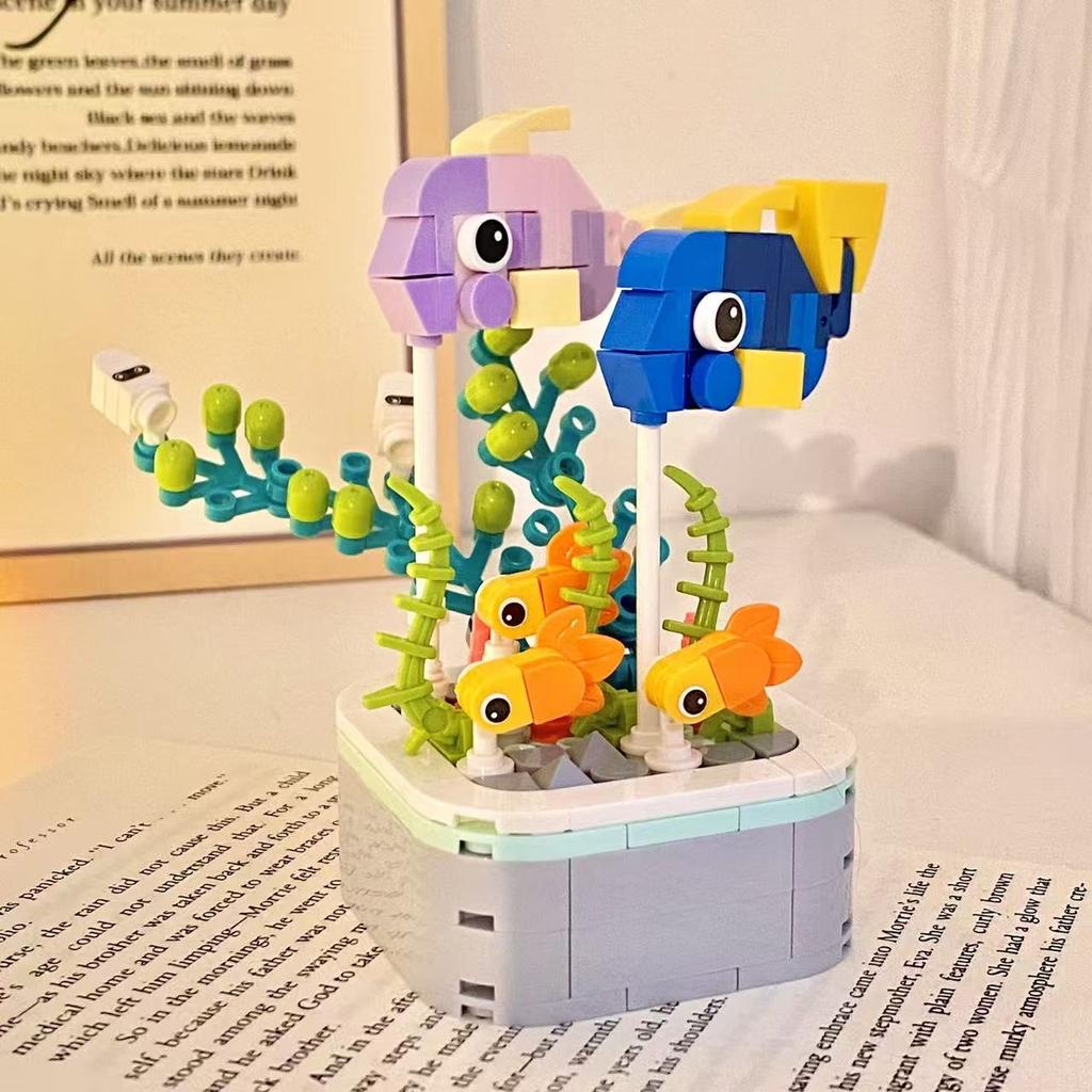 Insect Flower Building Blocks Creative Insect Dog Succulent Bouquet Desktop Decorative Ornaments Kids DIY Toys Holiday Gifts