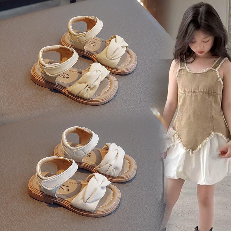 Children's Stylish Sandals for Girls Soft-Sole Non-Slip Beach Shoes for Toddlers Cute Girls Shoes Elegant Youth Shoes