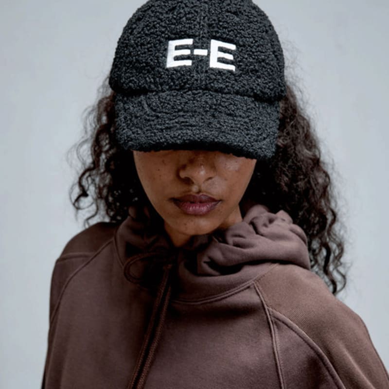 

ERER Embroidered Detail Fleece Baseball Cap Black F