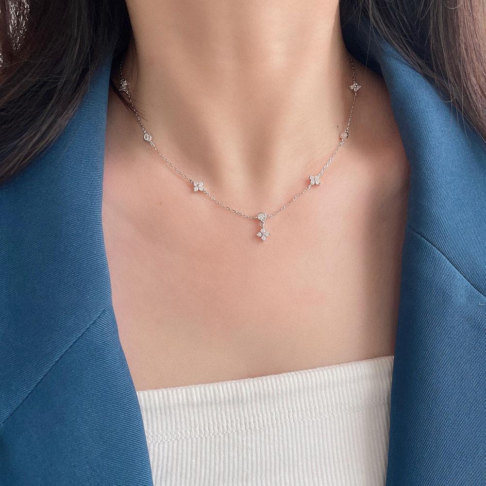 Silver Lucky Four Leaf Grass Necklace Women's Clavicle Chain Long Style Elegant Tassel Neck Chain Jewelry Accessories