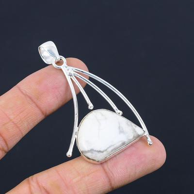 Natural Howlite Gemstone Pendant Handmade 925 Sterling Silver Indian Jewelry