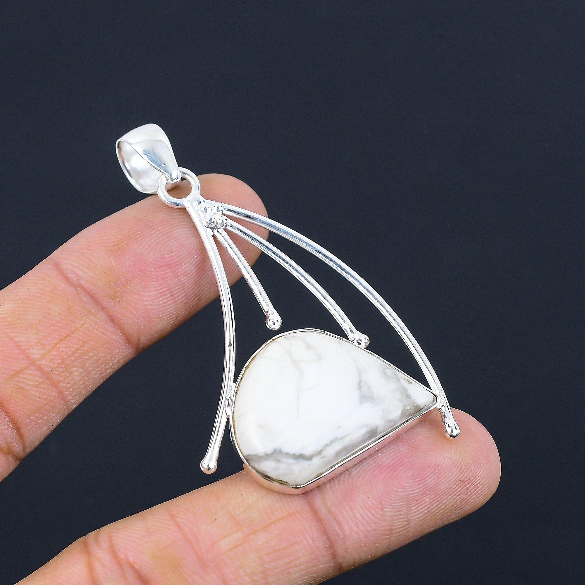 

Natural Howlite Gemstone Pendant Handmade 925 Sterling Silver Indian Jewelry